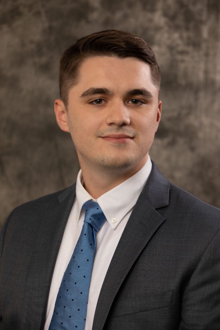 Aidan King CFP Beacon Pointe Advisors