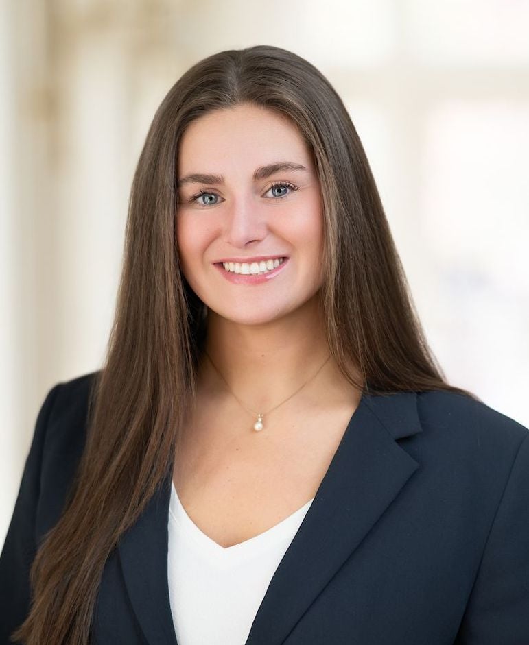 Emma Smith Headshot