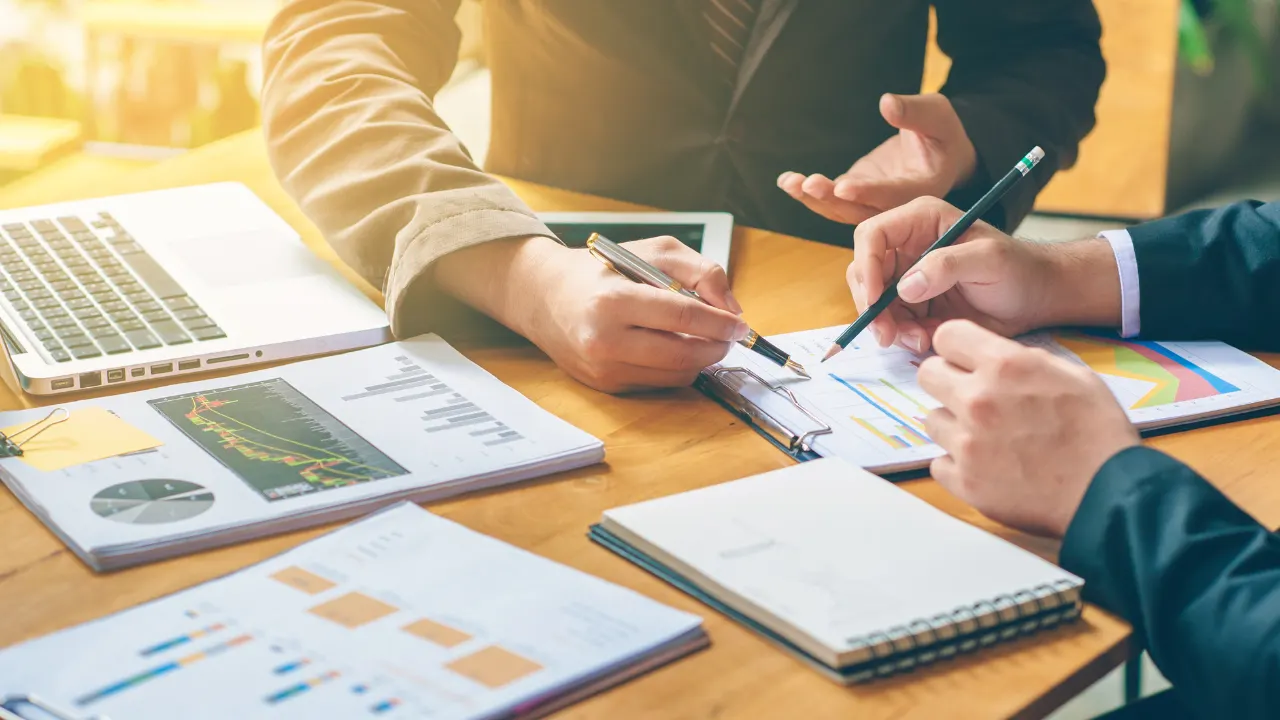 Deciding Whether a $28 Million Offer Was Enough
